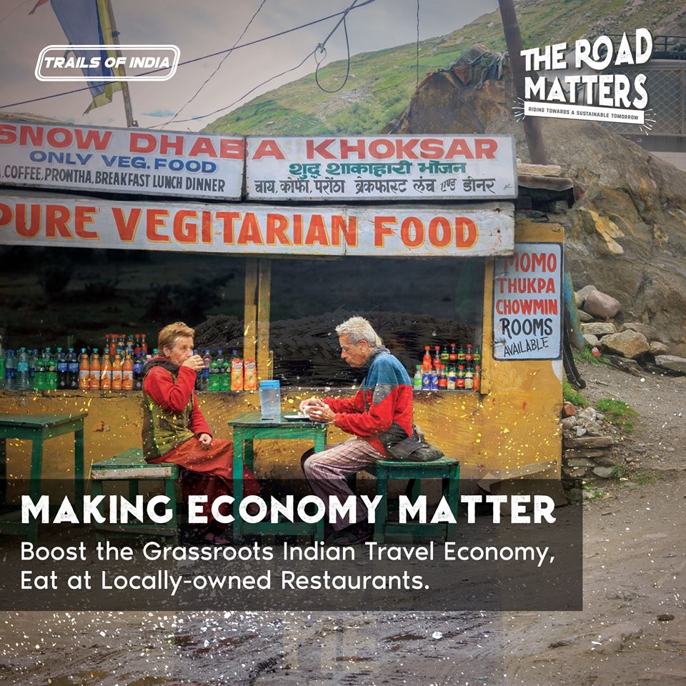 Trails_Of_India's tweet image. The Second Pillar of #SustainableTourism is #EconomicProtection . If we don&apos;t don&apos;t help our local artisans, who will? They are heroes &amp;amp; they need to be celebrated!

Special shout-out to @SuiDhaagaFilm for being the torch-bearers here! @Varun_dvn 
@AnushkaSharma 
#WorldTourismDay