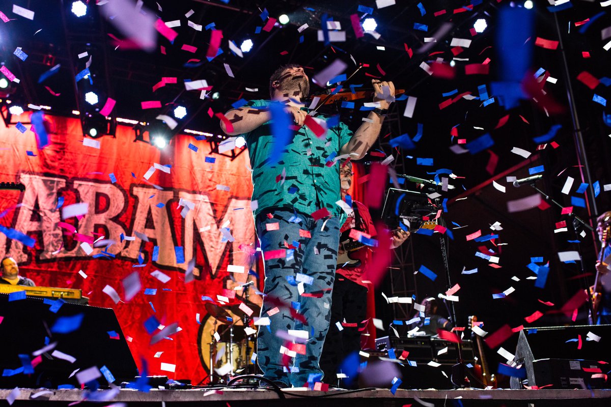 JSUNews's tweet image. 1.2 Million!!! What a night 🤩🤩🤩🤩🤩🤩🤩

We are so thankful for all of you for attending the Alabama and Friends Benefit Concert! #jsustrong
 
📸: Matt Reynolds/JSU