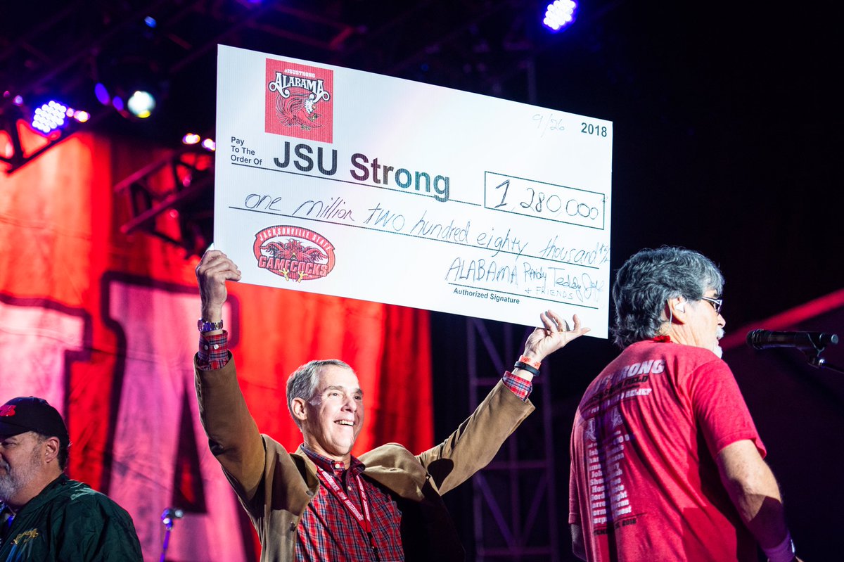 JSUNews's tweet image. 1.2 Million!!! What a night 🤩🤩🤩🤩🤩🤩🤩

We are so thankful for all of you for attending the Alabama and Friends Benefit Concert! #jsustrong
 
📸: Matt Reynolds/JSU