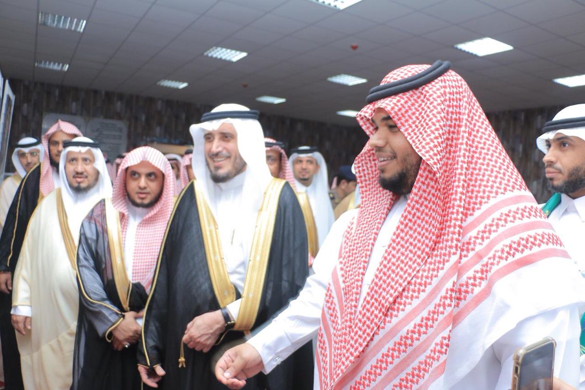 hamadalbarqi's tweet photo. أفتتاح معرض وطن الشموخ الفوتوغرافي بمحافظة #بارق بمناسبة #اليوم_الوطني88
بتنظيم من #مجلس_شباب_منطقة_عسير وبالتعاون والشراكة مع بلدية #محافظة_بارق ..
شكراً سعادة المحافظ شكراً بلدية محافظة بارق شكر خاص لرئيس البلدية الشهم الأستاذ أحمد عوض شكراً لهذا الدعم الغير مستغرب 🌹 https://t.co/rkJZqgpbJc