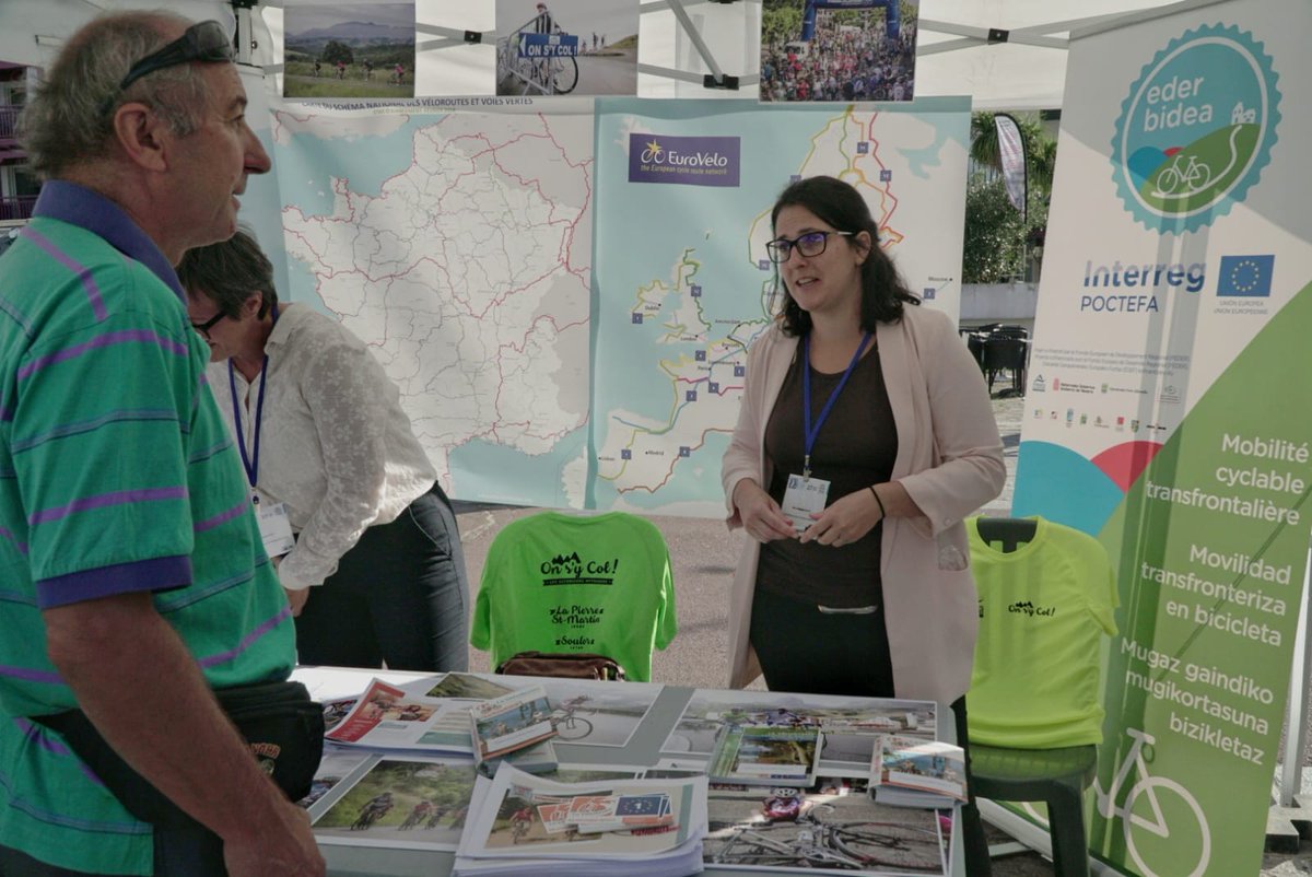 ederbidea's tweet photo. El proyecto #Ederbidea (#Interreg #Poctefa) en Hendaya en "Las Asambleas de la bicicleta", una iniciativa para compartir conocimientos y experiencias innovadoras sobre #movilidad #sostenible  #Eurovelo @departement64 #Hendaye @TurismoNavarra @MugikortasunGip https://t.co/Y5Y5YdtivF