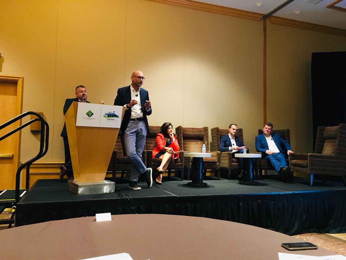saamatechinc's tweet photo. Enlightening panel discussion on "#DataManagement In 2020, And Beyond" at #SCDM2018. Chaired by Richard Young @veevasystems, Mike Ryan @trialspark, MaryAnne Rizk @RizkManagement, Bruce Hellman @uMotif &amp; our SVP for Product Management and Marketing @KDamji. https://t.co/1OuBHtOzhd