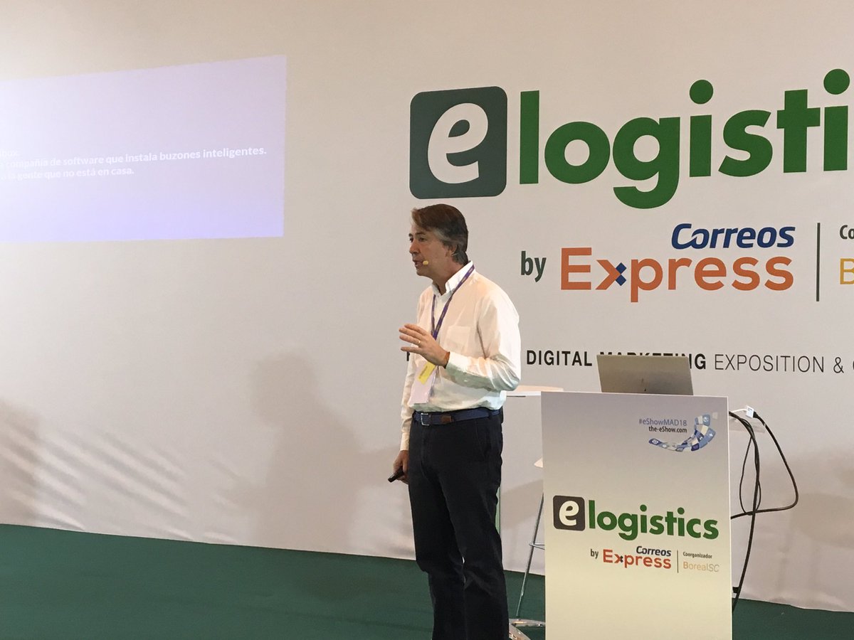 SantiagoMallo's tweet photo. @Davidmunta @citiboxES en el #eLogistics #eShowMAD18 Lockers Si! Pero en tu casa 👍 https://t.co/SBlb7IWgbC