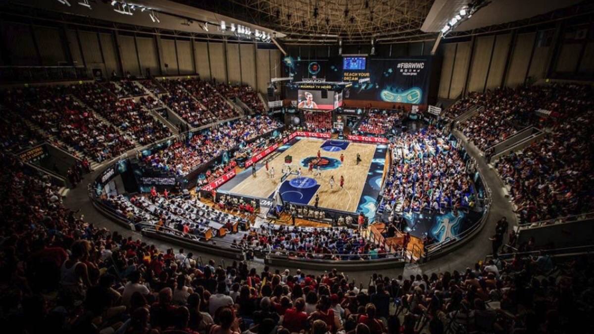 mdaswani's tweet photo. ¿Quieres ver la fase final del Mundial de Tenerife desde unos asientos de lujo? ¡Haz RT! 🗺🏀 https://t.co/W0z17Z6oeV