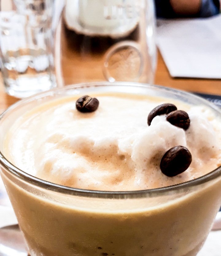 CeecesTravel's tweet photo. The perfect way to start our adventures for the day ☕☕☕ Iced Coffee at @saviorbrandco 😍😍😍 

Follow our adventures today at #EntertainerTreats 🌻 

Exploring Durban on this #WorldTourismDay with a lovely group of ladies 🍃🍃🍃 

#CeeAtEntertainer 🗺 https://t.co/j0K1GgoJbQ