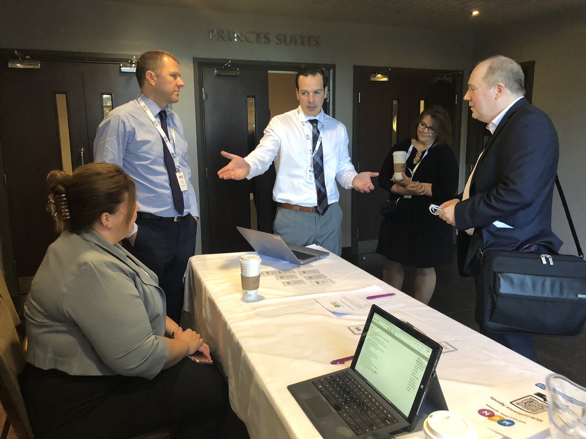 kellym1021's tweet photo. Talking #interoperability with @MEDITECH @MEDITECH_UK and @NHSDigital at #MUNConf18 #nhs #transferofcare #exchangingdata #Expanse #nhscpis https://t.co/OQB5lzJc8H