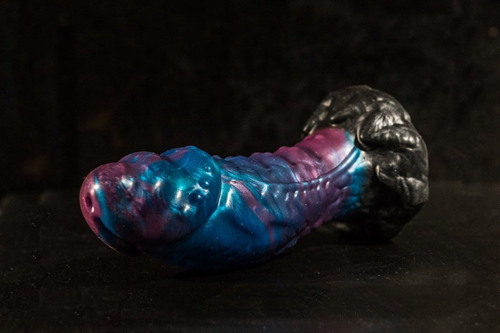 ivytoys's tweet photo. He wants you! 👊 ❤️
#sextoy #ivytoys #dildo #gspot #love #funwithdildos #dragon #fun #fantasy https://t.co/sbiZZvNmhg