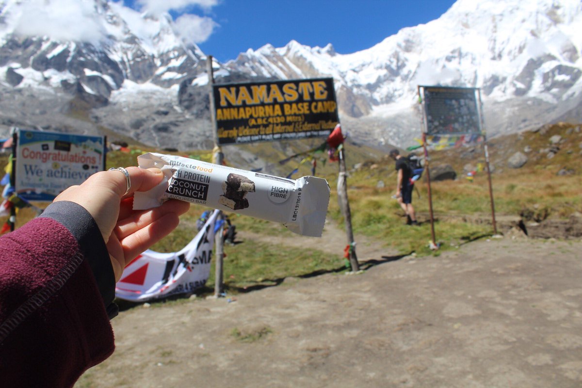 evehews's tweet image. Shoutout to @MuscleFoodUK for supplying me with an abundance of goodies for my trip to the Himalayas. Although it didn’t go as planned and we didn’t make it to #everestbasecamp, these #coconutcrunch #protein bars got me through the hardest parts to Annapurna👌🏼#appreciationpost