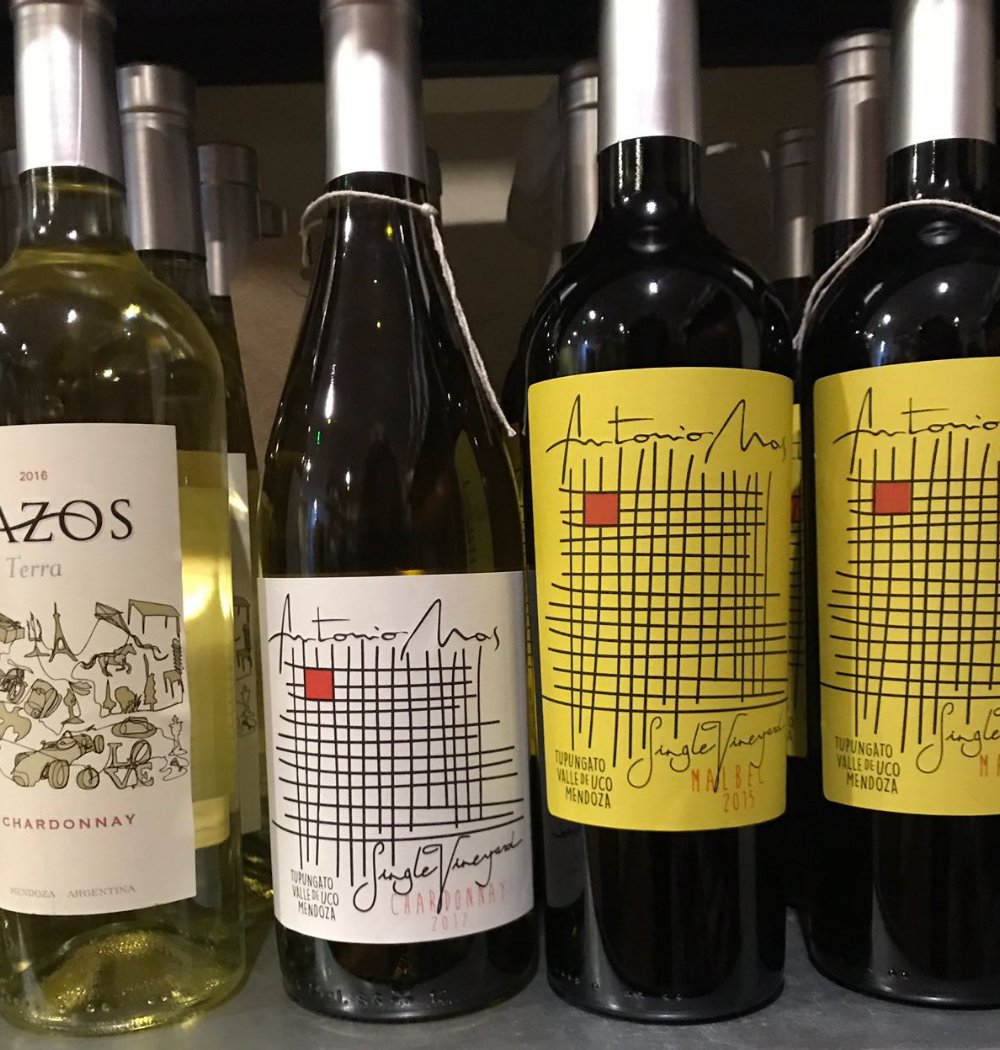 GourvidWine's tweet photo. Who doesn't love Argentinian wines? As South American specialists, we are proud to bring some of Argentina's best wines to the UK, including the amazing #Filus and #AntonioMas Wines 🙌 Cheers! 🍷 https://t.co/XHr12hM81w