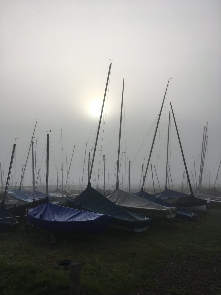 Looking pretty autumnal down here this morning.  #keyhaven love your #sailingclub