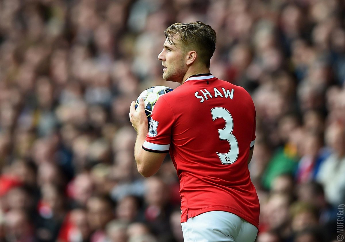 .@LukeShaw23 made his #MUFC debut four years ago today. 🔴
#OnThisDay
