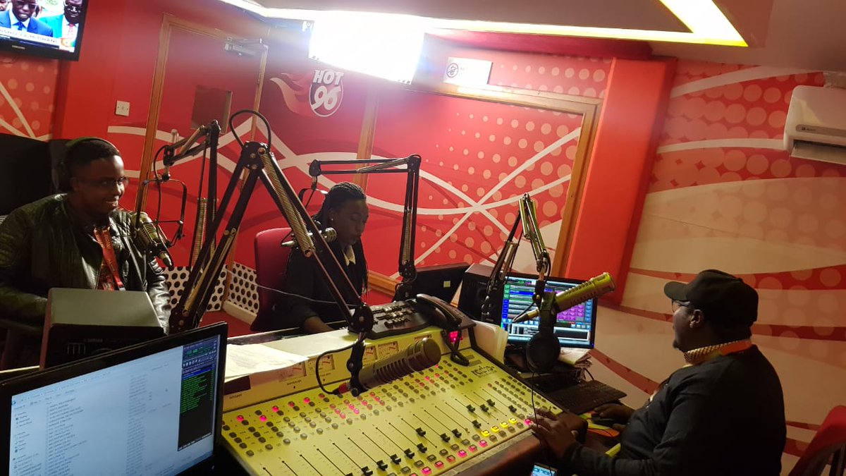 becauselovetv's tweet photo. Earlier on today at HOT 96 talking about The Money That Made Him Poor.

Get your red carpet Premier ticket from https://t.co/6MEjcLgZPX

#poormoney https://t.co/foBQZLu01w
