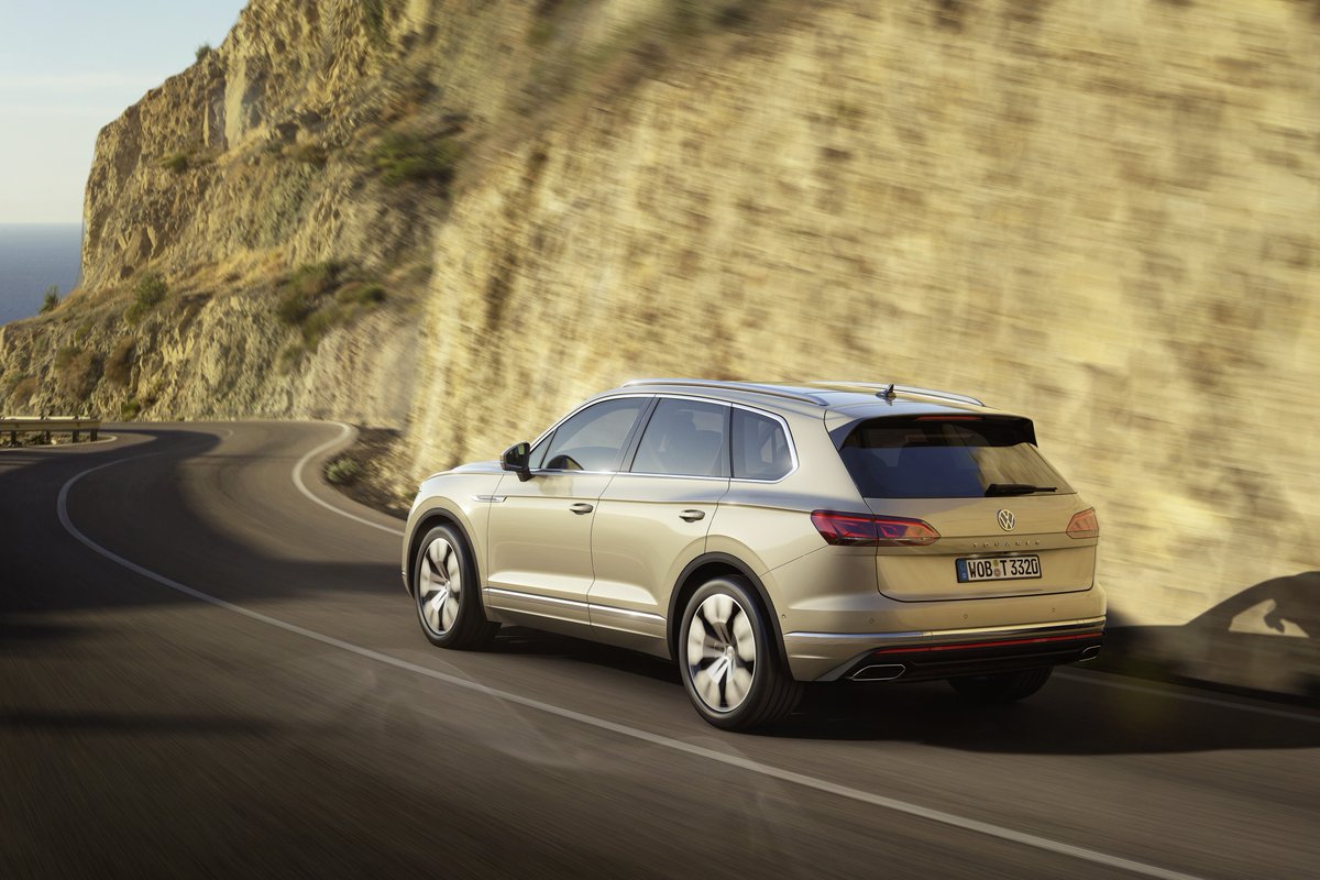 El #Touareg de #Volkswagen ha sido premiado por la organización europea de protección de consumidores #NCAP por su alto nivel de seguridad. ¿Quieres saber por qué? La respuesta, aquí: bit.ly/2OiHDHI 

#VWCanarias