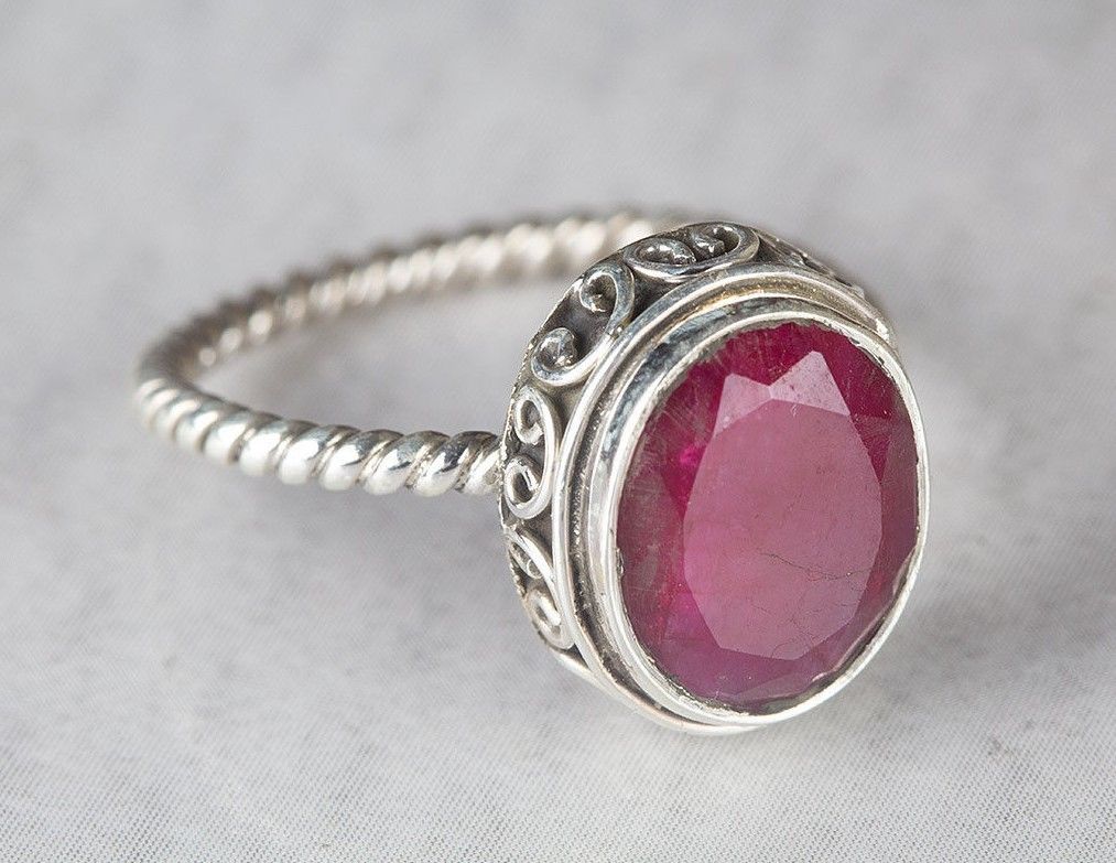 Gemstone49's tweet photo. Ruby Ring 925 Silver Ring Birthday Gift Twist Band Ring Ruby Cut Ring Charm Ring
Buy At
https://t.co/D93ZtWzieG
#rubyring #925sterlingsilver #roundstonering #rubycutring #baguettyring #womensilverring #ruby #twistbandring #silverrubyring #redstonering #gypsylongring #rings #gift https://t.co/9hz0ORAsJ7