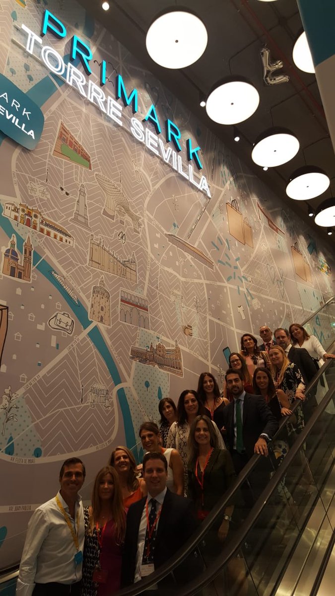 KnightFrankES's tweet photo. ¡En Knight Frank no paramos! Conoce al equipo responsable de todos los éxitos retail en la inauguración del @CCTorreSevilla #KnightFrank #BestTeamWork #LifeAtKF https://t.co/fuABhafZgn