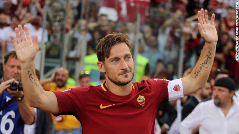 Happy birthday to the legend Francesco Totti  25 Seasons  786 Games 307 Goals  5 Cups 1 Club  