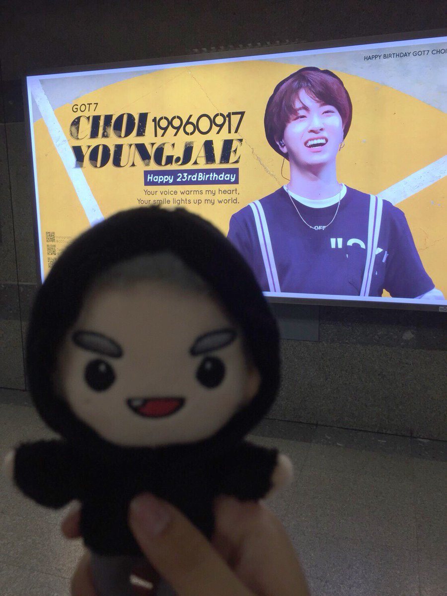janenywangkim's tweet photo. พาคยอมมาหายองแจ พี่มาไกลมากก 😂❤️🌙 #ArsTogether2018 #Youngjae #GOT7 #Happybirthdaygot7choiyoungjae https://t.co/rmppRo6MpO