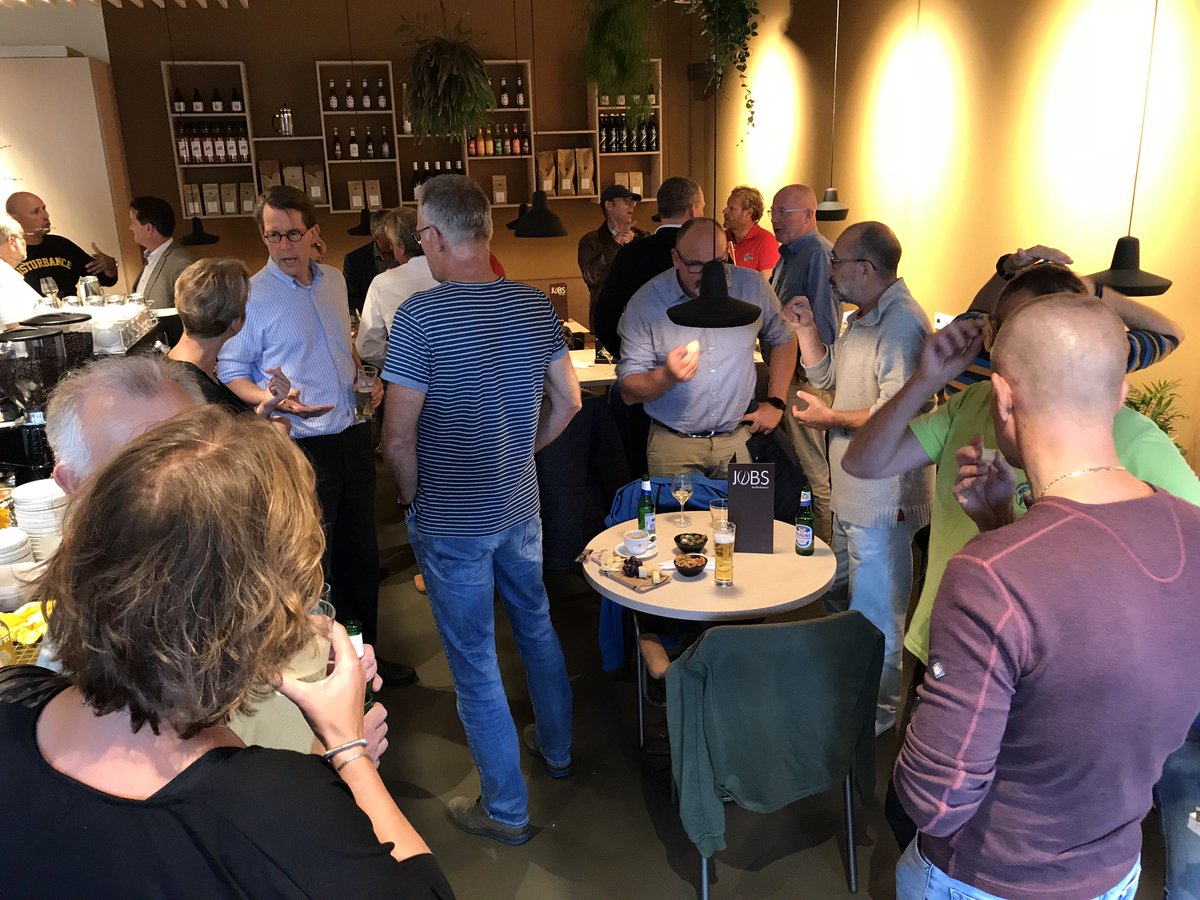 BOLeusden's tweet photo. Noteren maar! Vrijdag 5 oktober van 17:00 tot 19:00 Borrel Ondernemend Leusden bij Jobs Koffiekamer | Optiek Leusden op de Biezenkamp. #weesdaar #weeswelkom #zegthetvoort #geendrempels #BOL https://t.co/8CwxtTpckm