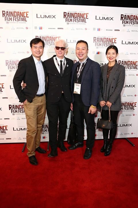 RogerAlarconP's tweet photo. Last Night the best and the most #iconic Independent #film #festival in #london Opening Night @Raindance #RFF2018 #red #carpet with his founder @elliot_grove in full swing thanks to our sponsors @LumixUK @Rotolight @Chile_in_the_UK #lumix #rotolight https://t.co/JAuEl0a6AK