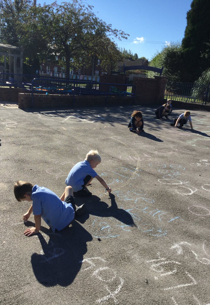 MickleTraffSch's tweet photo. A lovely phonics session in the sun ☀️ https://t.co/3ybL1PtdkM