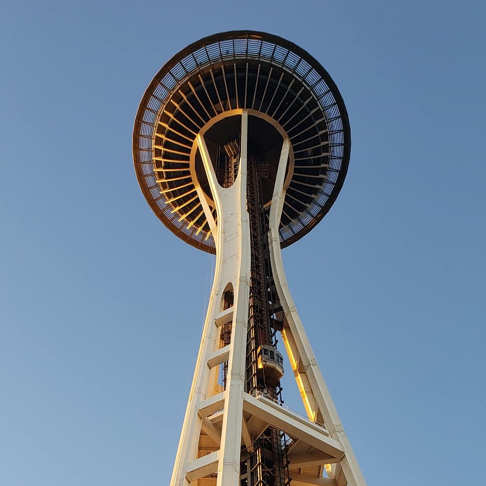 WhereIsKateBlog's tweet photo. Private party at the Space Needle. Wonderful. Beat time ever l! #checktheview https://t.co/6T7dKZkb20