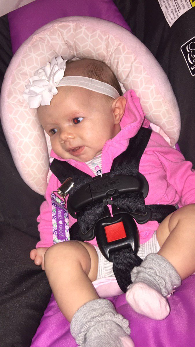 12_smitty's tweet photo. my reason for everything 💗 https://t.co/8sJdQJrXix