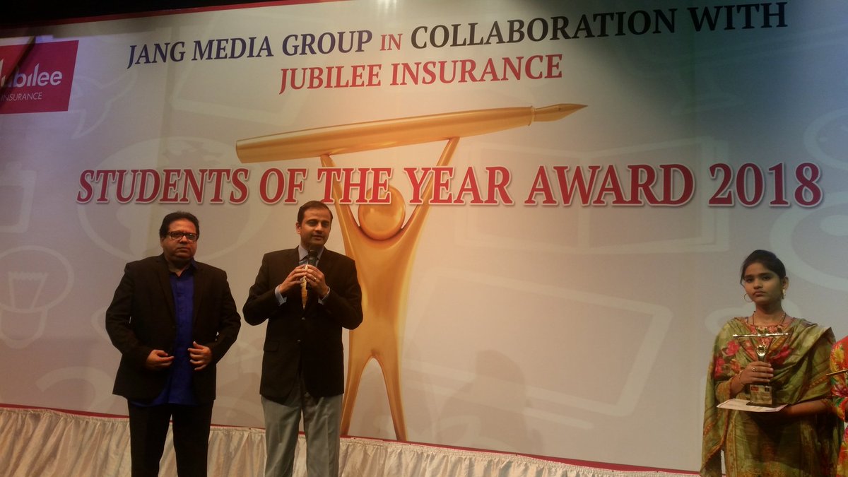 SindhUpdates_'s tweet photo. Advisor to CM for Information,Law and Anti-corruption @murtazawahab1 spoke at "Students of the year Award 2018" by Jang media group at Arts council karachi https://t.co/C6IAJVQj61