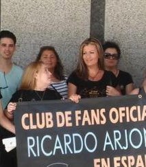 Carol_mateo_a's tweet photo. @irene_sbd Hoy puedes olvidarte de lo que quieras 😂😘😘😘 Me encanta esta foto ❤️#TeQueremosVice #AndaLevantaJ27 https://t.co/y3IJGE5Urn