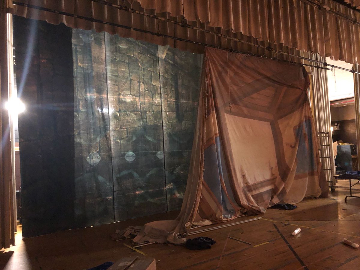 BobovPlays's tweet photo. Preparing for the masiv play it's going to be something like never seen before!!! if you don't have your ticket yet there's going to be live hook-up tickets available at the door https://t.co/XTC0QLUon7
