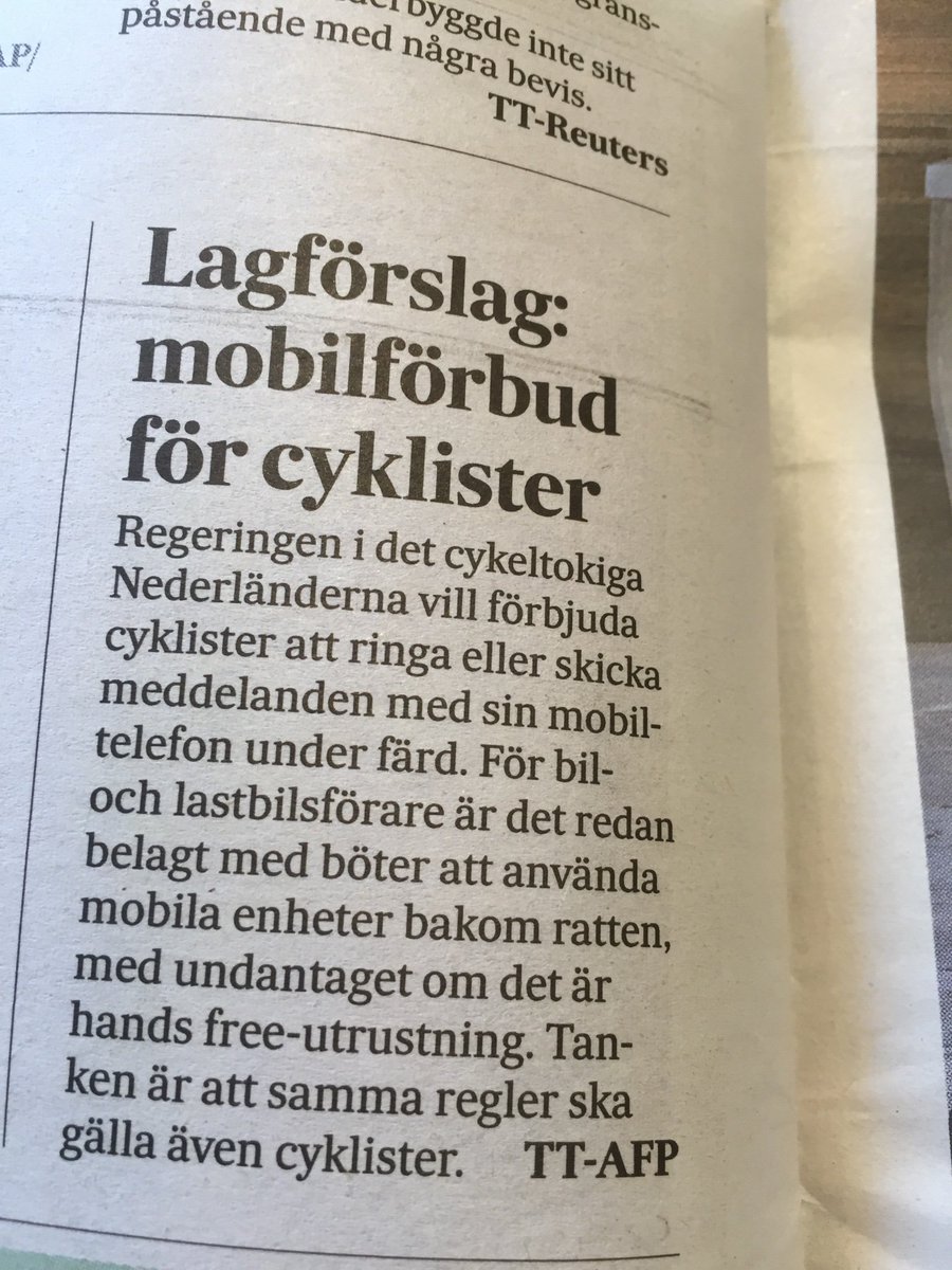 livbeckstrom's tweet photo. Orsakar många olyckor. Bra förslag: med mobilförbud för cyklister! #cykelliv #tt #svd https://t.co/5RyrlMDKyN