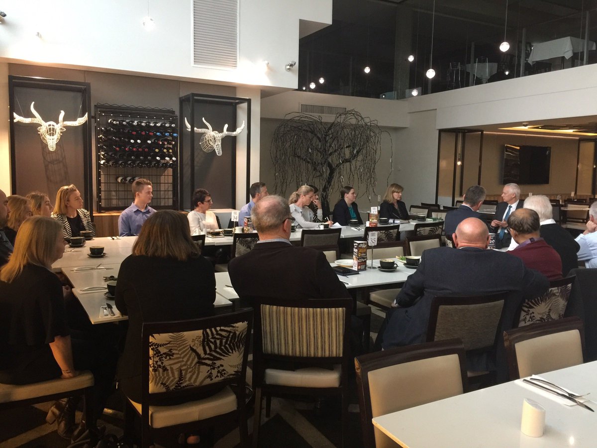 Phil Anderson tweet media