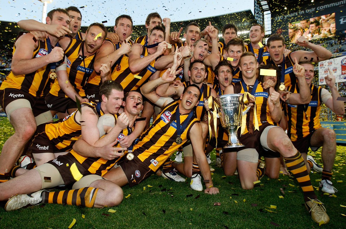 HawthornFC's tweet photo. 10 YEARS ON.

💛💛💛

#Always https://t.co/M4jL0kfLJB