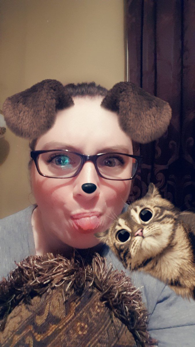 Athena_55's tweet photo. This #SnapChat filter has been one of my favourites so far. @Snapchat please make more like this or bring this one back soon. #filter #Cat #plottingcat #silly #fun https://t.co/NohPEnPZjr