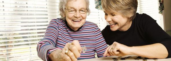 Vandaag gaat de Week Tegen Eenzaamheid van start! Wil je weten wat werkt bij de aanpak van eenzaamheid? En hoe je op een systematische en duurzame manier aan de slag kan gaan? Bekijk dan eens bit.ly/2v9g2gI #samentegeneenzaamheid <a href="/CoalitieErbij/">Coalitie Erbij</a>