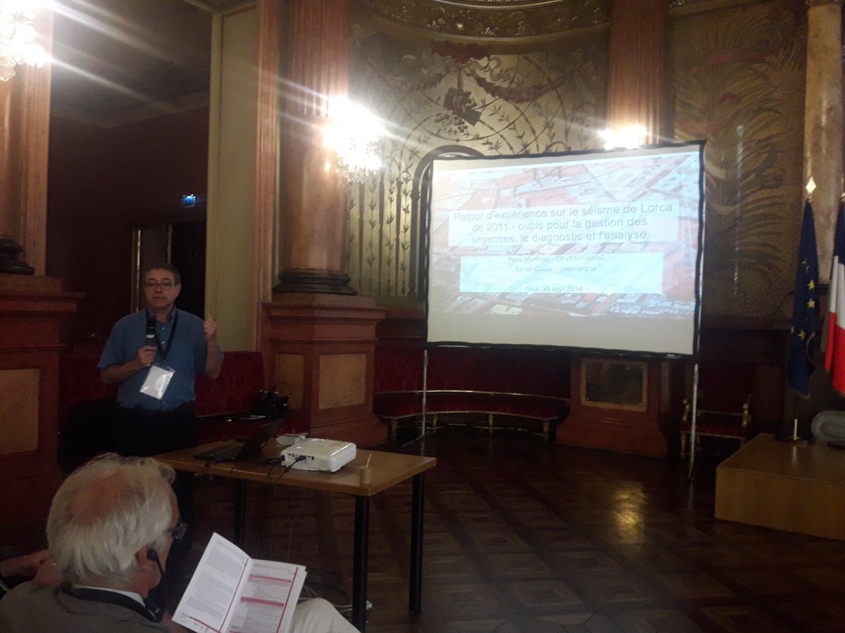 PacoMartNT's tweet photo. El #terremotoLorca presente en #2ndAtelier #RISVAL #Niza de la mano de @GoulaXavier hablando sobre Herramientas para la gestión de emergencias, diagnóstico de daños en edificios y gestión. Proyecto #SGE2 https://t.co/XhE4FWeE2g