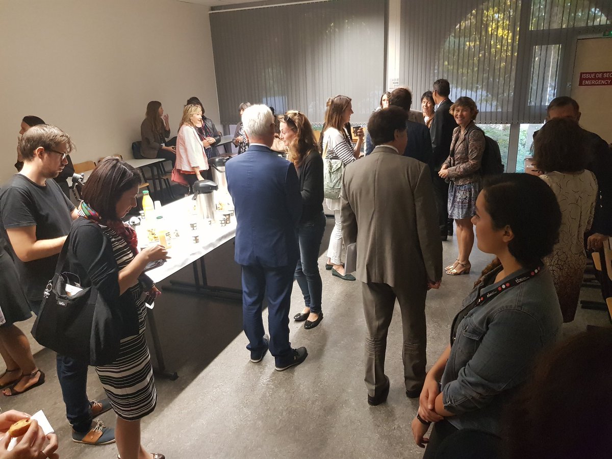 tbs_education's tweet photo. Acceuil café très sympathique en cette matinée dédiée à la recherche académique sur le management. Encore du monde est attendu à l'amphi Bosco de TBS, place Alphonse Jourdain. #MatinalesTBS #Toulouse https://t.co/waLKbwr2qy