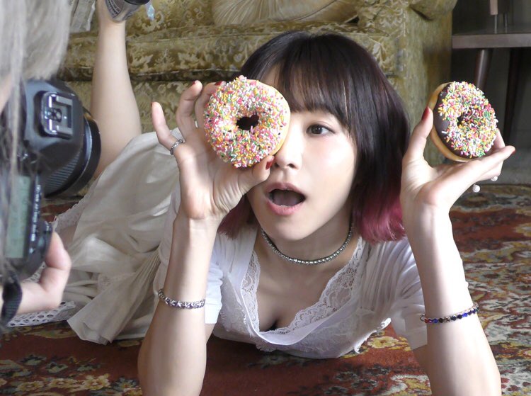 い Lisa エロ