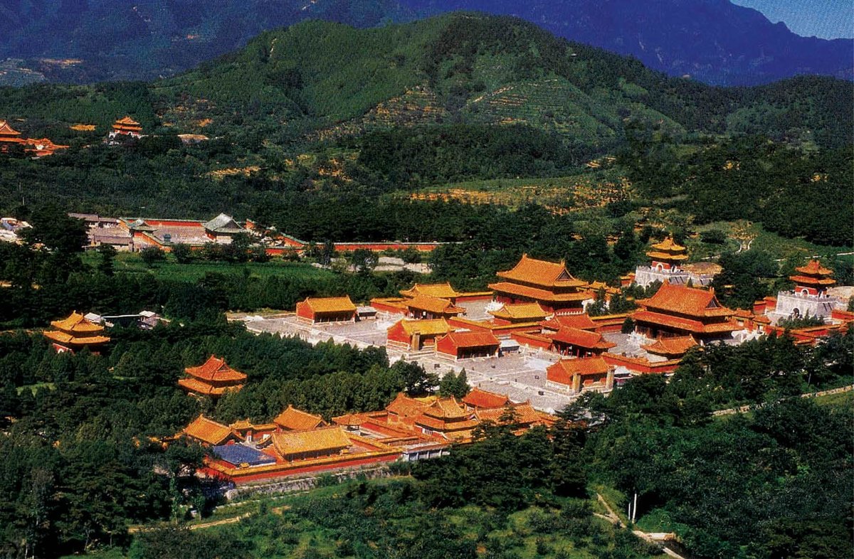 TourTangshan's tweet photo. The Eastern Mausole of Qing Dynasty is located in Zunhua, Tangshan City, covering an area of 78 square kilometers as the royal tombs. It is the largest mausoleum where 2 most famous emperors of Qing Dynasty were buried. https://t.co/KFzQpMEteL