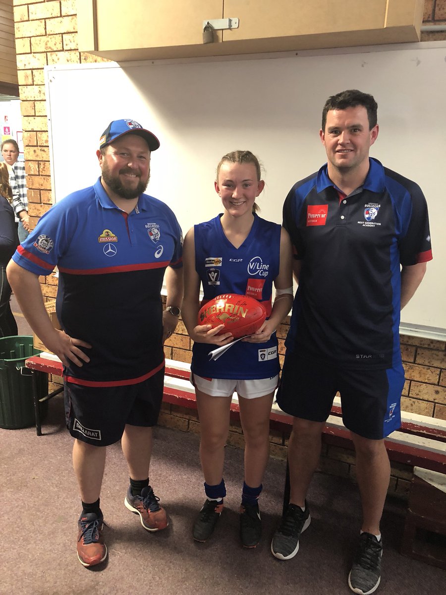 Alan_Thommo's tweet photo. Casey Willis wins Western Bulldogs NGA Girls Domeistique Award voted by her piers @westernbulldogs @AFL_WD @aflvic @vline #VLineCup18 https://t.co/lq3ShmLgnY