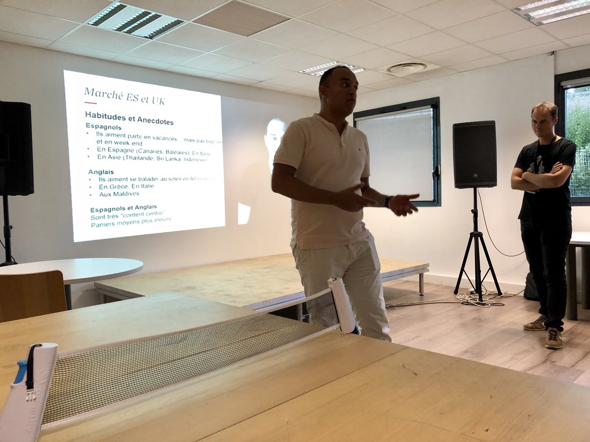 TurcanMichael's tweet photo. Bravo et merci @Beetle_SEO @voyageprive @MarseilleMDC @sandra_debono @NicolasDugnas pour l’accueil et pour ce sympathique meetup #SEO !! Bonne continuation à vous pour la suite ! 😉 #VPSEO https://t.co/vjFHXmp0Pg