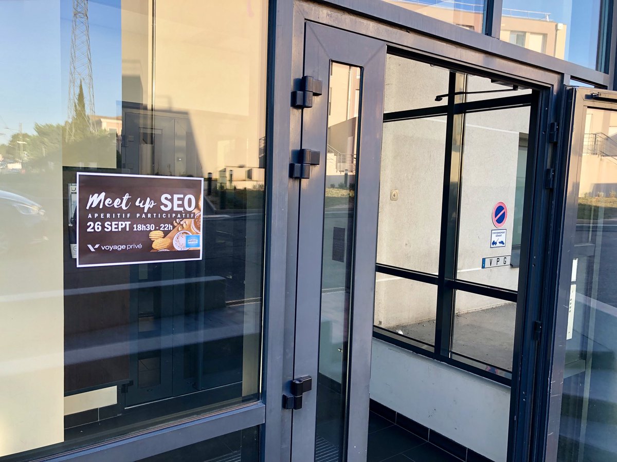 TurcanMichael's tweet photo. Bravo et merci @Beetle_SEO @voyageprive @MarseilleMDC @sandra_debono @NicolasDugnas pour l’accueil et pour ce sympathique meetup #SEO !! Bonne continuation à vous pour la suite ! 😉 #VPSEO https://t.co/vjFHXmp0Pg