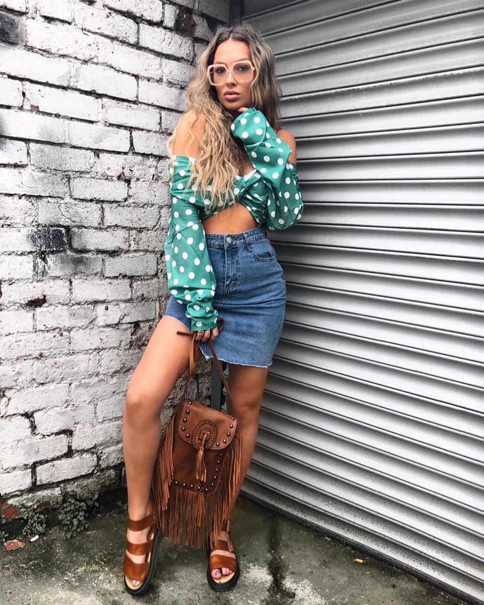 OfficialMiiaan's tweet photo. @amybamb looking fierce 🔥🔥 in denim skirt 😍 it’s 25% off site wide code OMG25 🙌 shop ➡️ https://t.co/4cj0Pfh3QD #miiaan #miiaanbabes https://t.co/qYo0EvrgnQ
