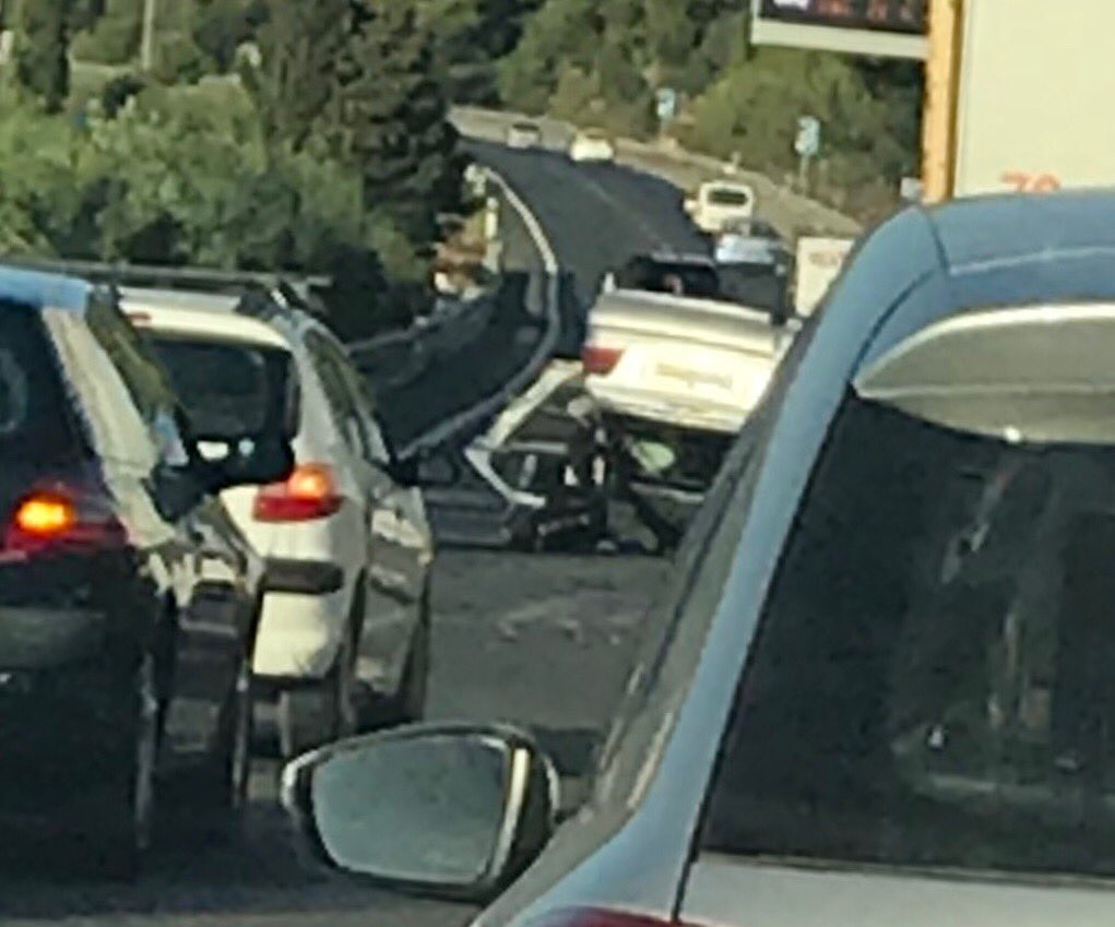 danielMsite's tweet image. #accidente autopista #Palma #andratx ⁦@elmundobaleares⁩ ⁦@UHmallorca⁩ ⁦@diariomallorca⁩