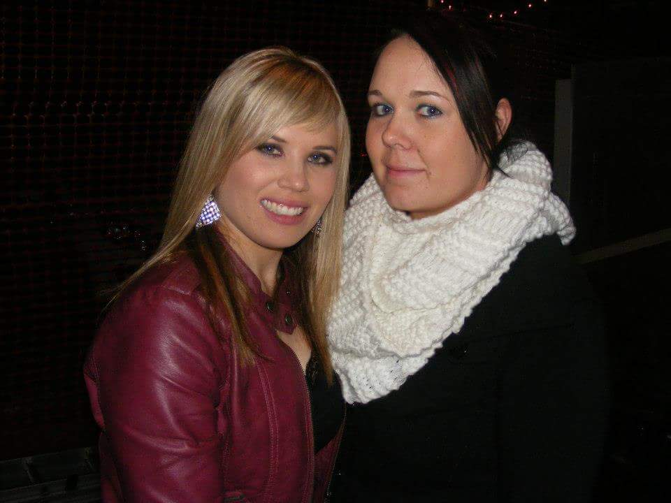 KayCee_Singer's tweet photo. #TBT Montagu Makietie 2012. Ek met sterre in my oë want ek kon ook sing waar @AndrietteNorman #myrolmodel sing. #blessed om weer as #Bokradio #sangeresvandiejaar saam met haar genomineer te wees. #omvastebytisaltyddiemoeitewerd #nevergiveup #hardworkpaysoff #followyourdreams https://t.co/eqYvjaGYAu