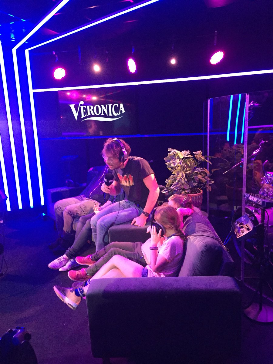 Prachtig nummer en geweldig gezongen. Bedankt @bramboender_HOT #radioveronica #HouseofTalent #giel #hilversum