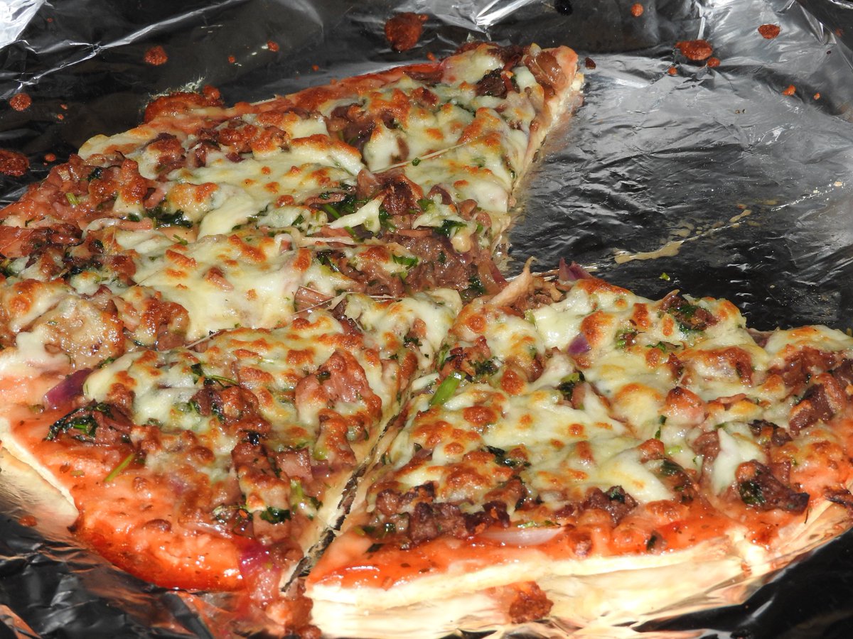 GardensOmega's tweet photo. @GardensOmega Mmmhh... It is Yummy Thursdays. This is Pizza Special offer Day at Omega Gardens Hotel. Buy one Pizza and get an extra one absolutely FREE! You can also place your order on 0795106483 or 0721927069. Don't let this day just pass by. Make it a Pizza Day @GardensOmega https://t.co/CoFGQjmfSK