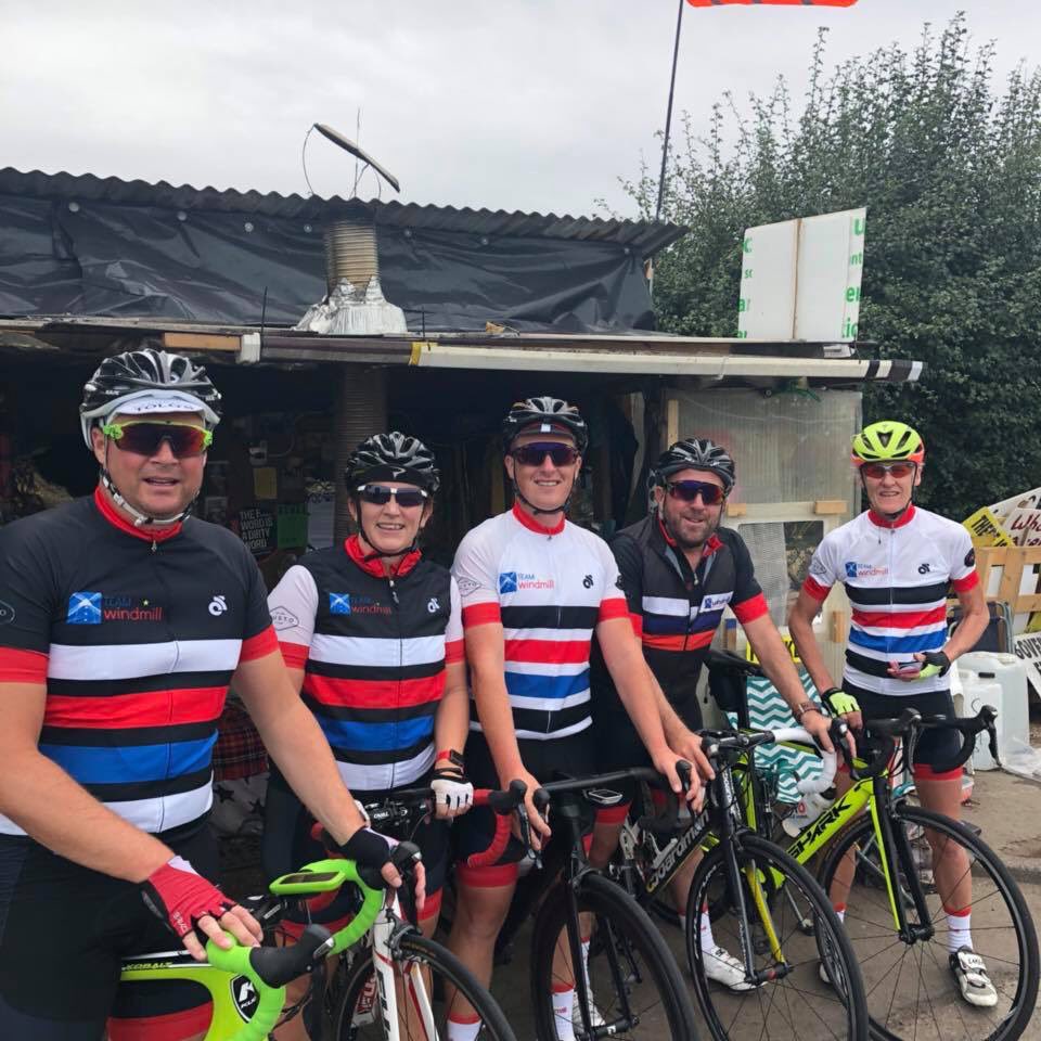 gbholmes_holmes's tweet photo. @1TeamWindmill @WindmillFSLtd Thanks to this great local cycling team whose friendship and cycling support have helped me through a tough year to win Silver at the ITU Gold Coast Triathlon Age group Championships https://t.co/BuGy1ArMoI