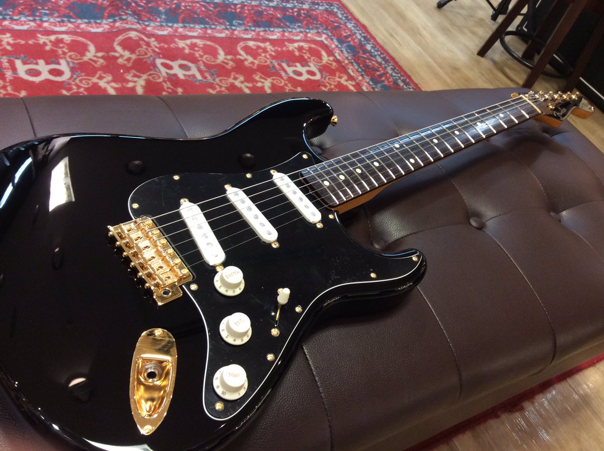 イシバシ梅田❤️Fender】 日本製Fender、限定のMidnightカラーが 入荷