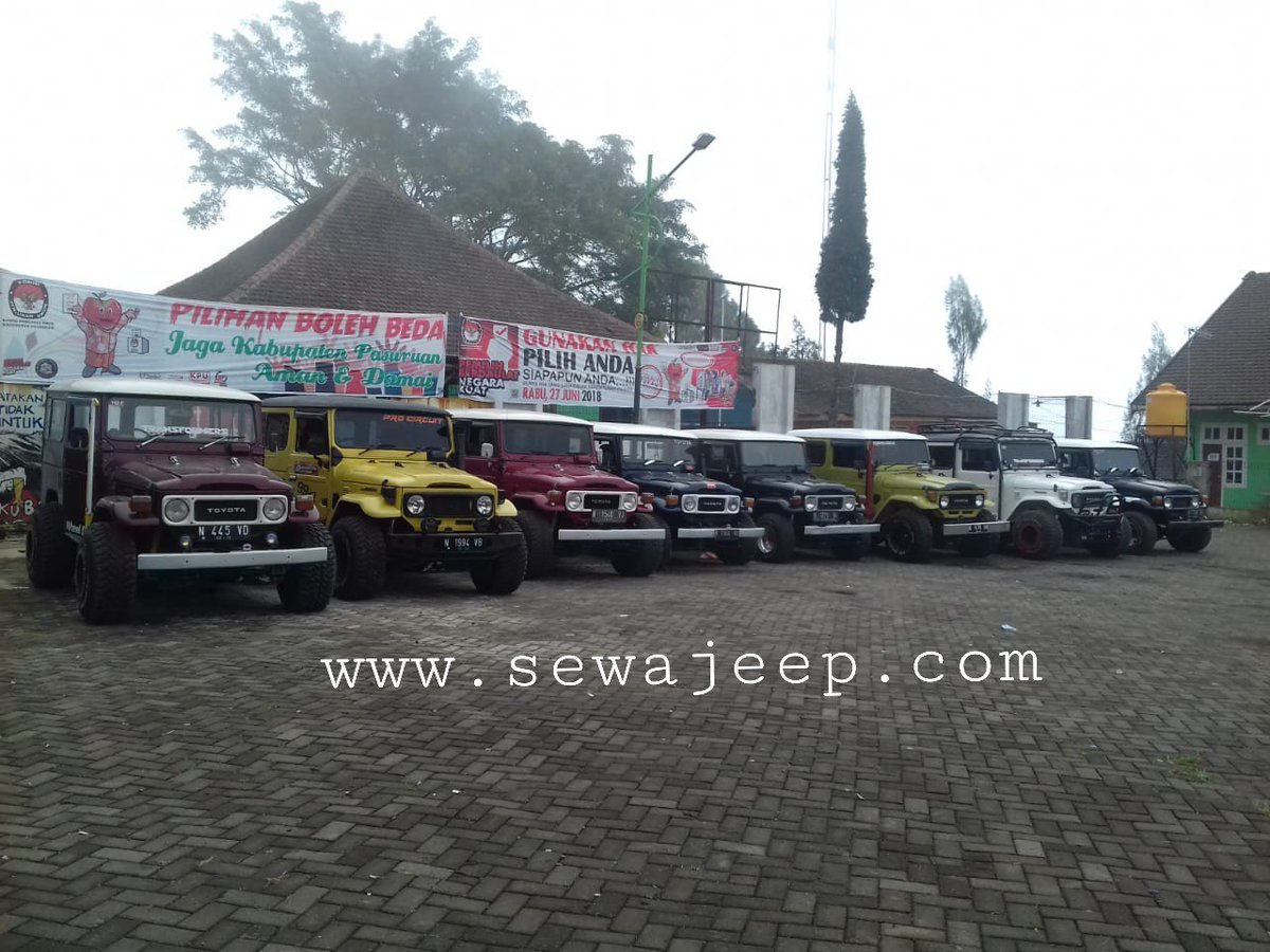 BromoHome's tweet photo. Ke Bromo ngga naik jeep? Rugi lah. Tapi mau ke Bromo naik jeep bingung mau sewa dimana? Sewa di https://t.co/7hYSMGqTj4 ajadeh, paguyuban jeep terbesar di Bromo https://t.co/gk5necIHOG