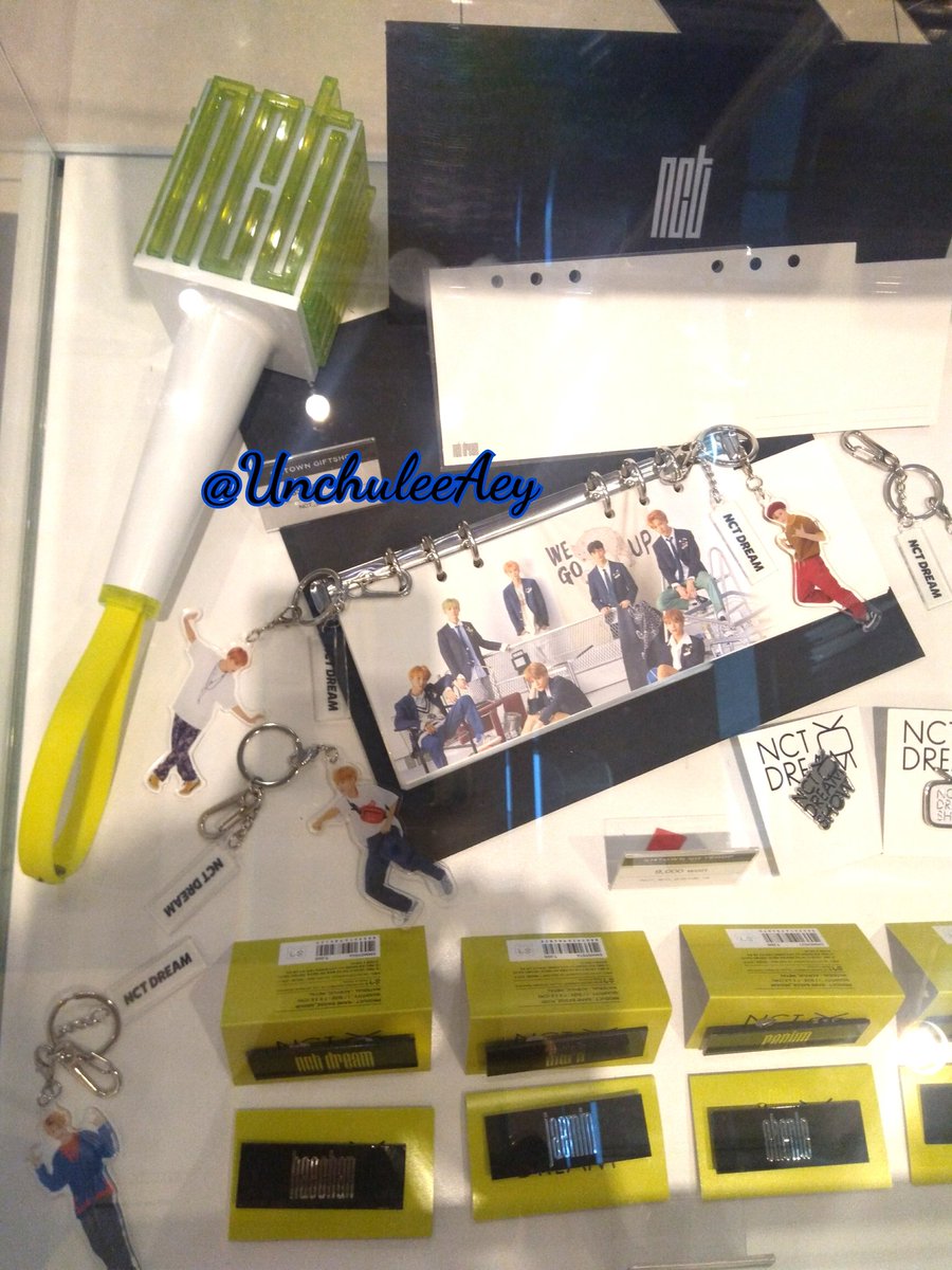 UnchuleeAey's tweet photo. #พรีออเดอร์ #พรีออเดอร์เกาหลี #NCTDREAM #แท่งไฟnct #summarket #ตลาดนัดnct #ตลาดนัดรวมด้อม #ฝากรี รอของ15-20วัน ราคาในรูปไม่รวมค่าส่ง สั่งจองdm https://t.co/NsOmfrblEv